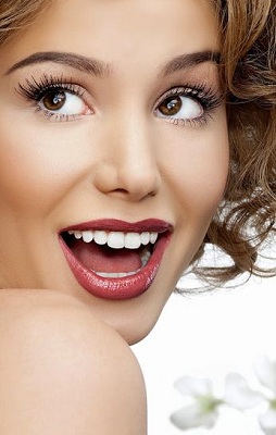 Unlocking Self-Expression With Makeup 1