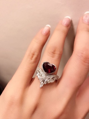 The Allure of Ruby Rings 1