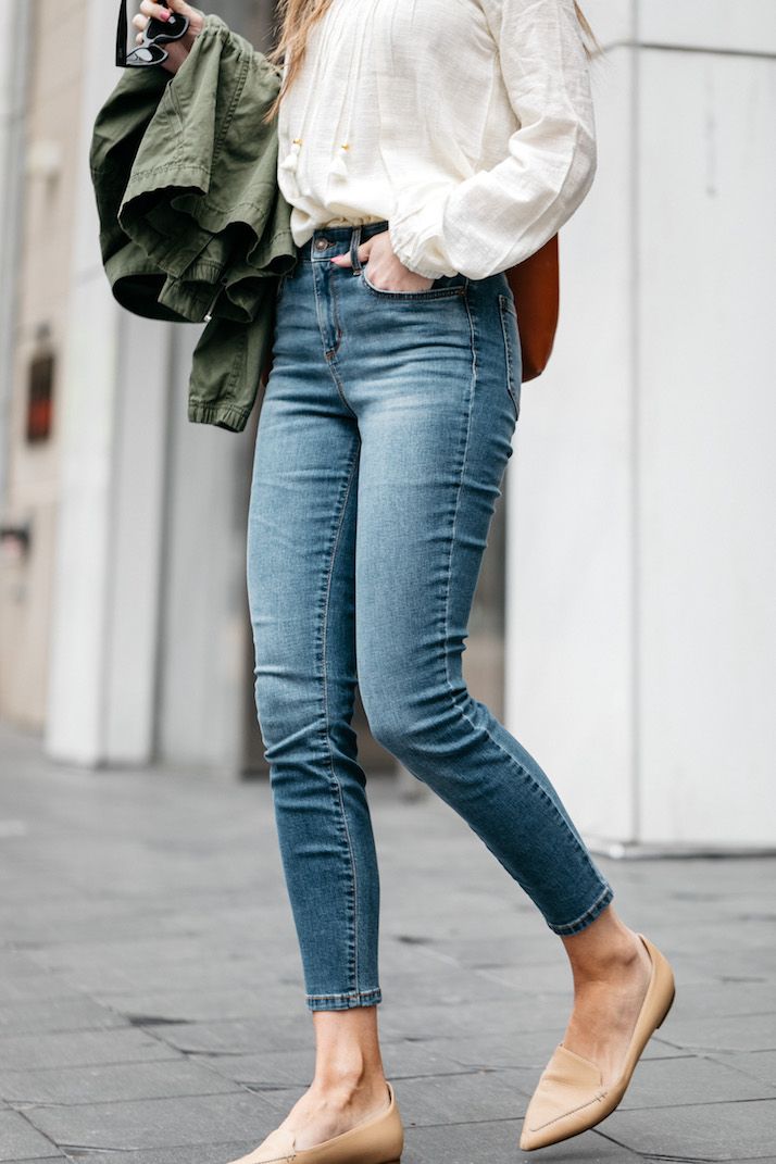 H&M Vintage Slim High Ankle High-Waisted Legged Jeans