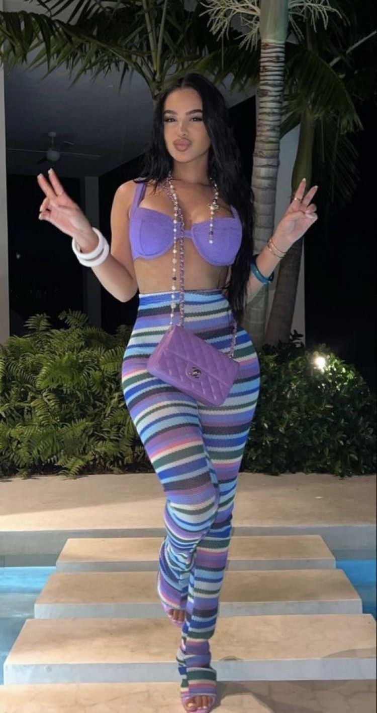 Casual Sports bra and leggings Freaknik outfit