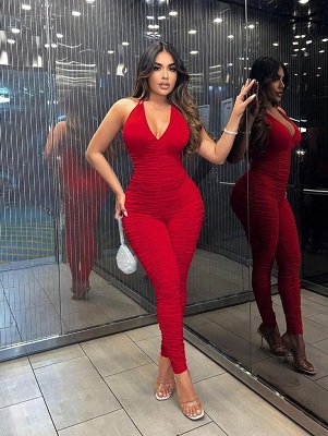 Chic Jumpsuits for Modern Glam Dinner Outfit Ideas 2