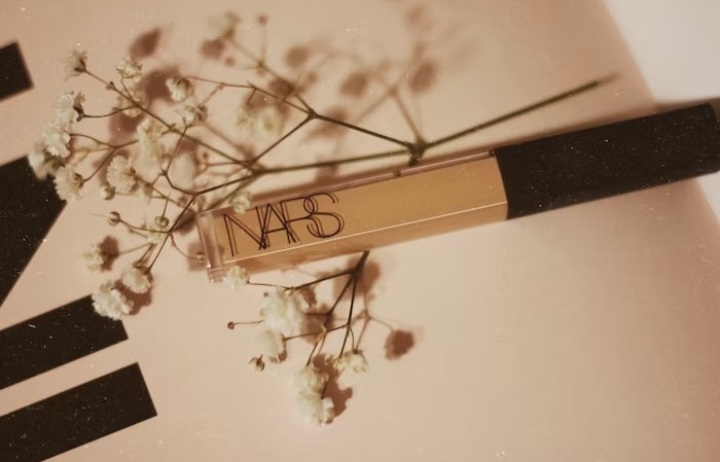 party makeup concealer