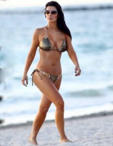 Jennifer Aniston sexy bikini