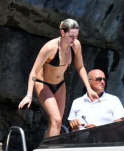beautiful Kristen Stewart in Classic Black Bikini