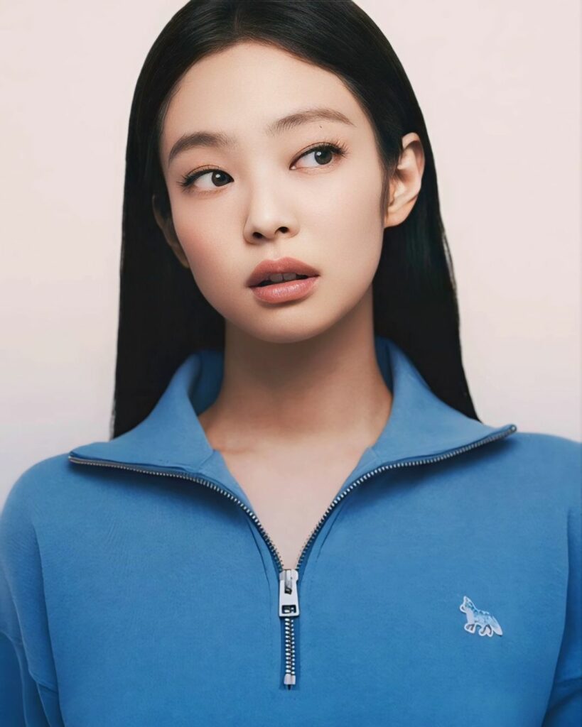 Jennie Kim in Maison Kitsune babyfox sweatshirt