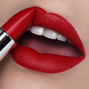 How to Apply Makeup Step 3: Apply Lipstick 2