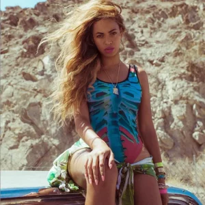 Beyonce in Beach Waves