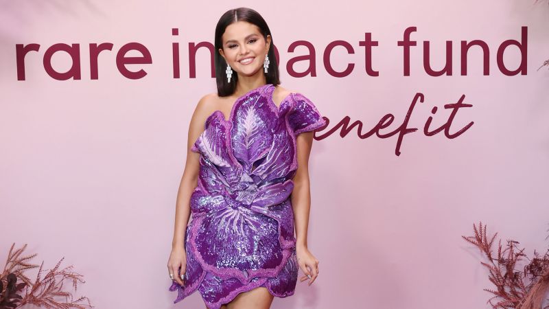 Selena Gomez: 7 Most Recent Red Carpet Dresses!