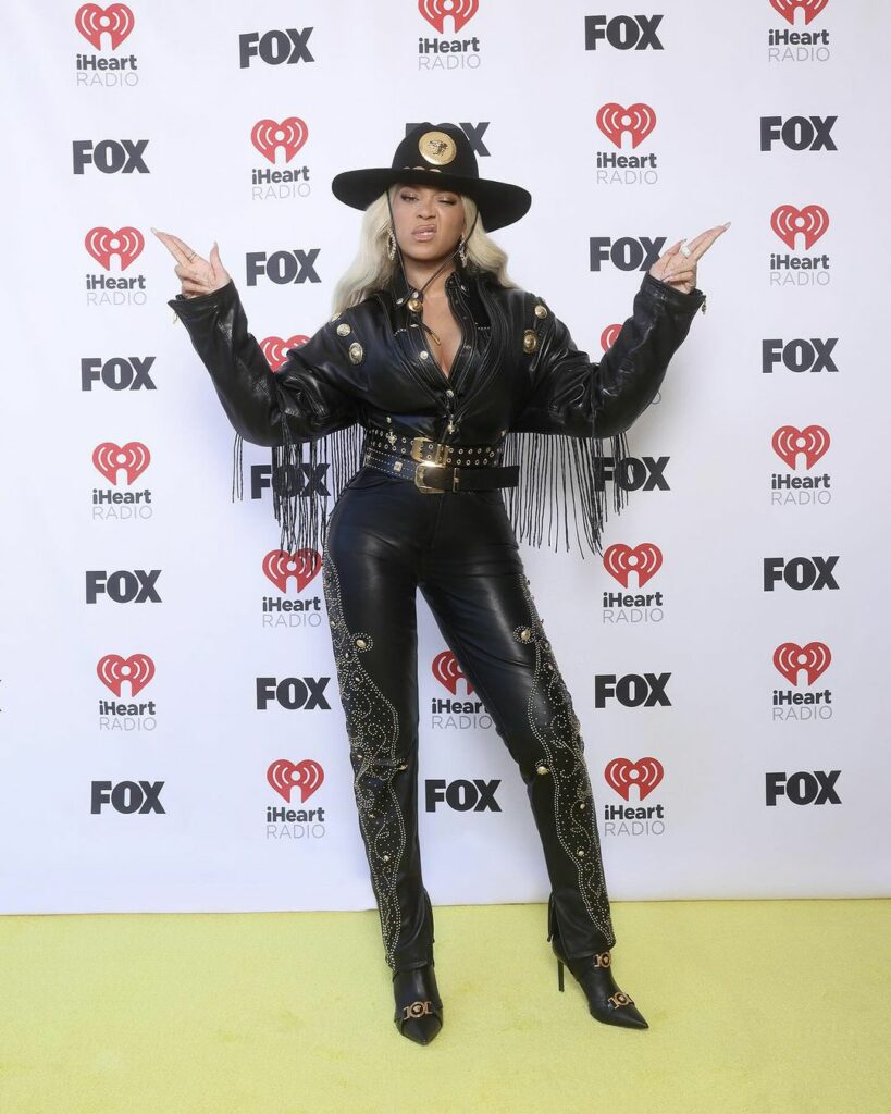  iHeartRadio Music Awards cowgirl 