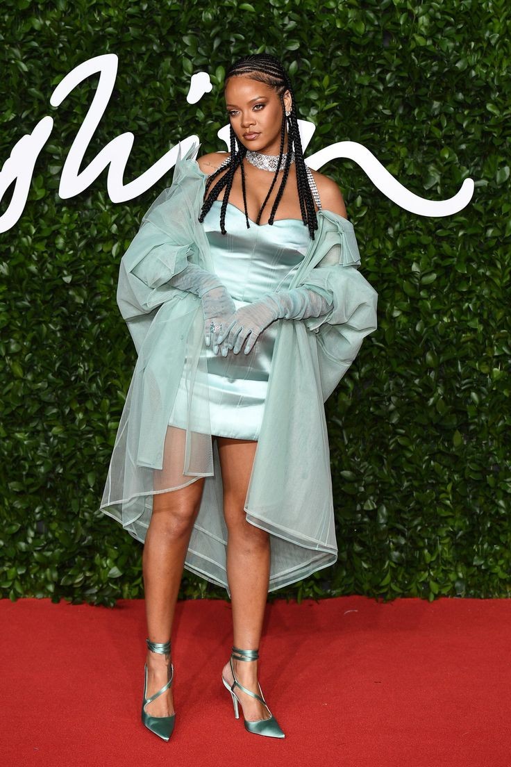 Rihanna outfits fashion awards