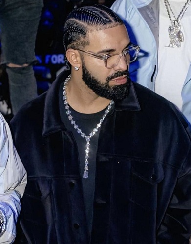 Drake fashion accessories