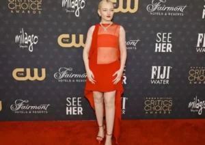 Julia Garner at the 2023 Critics' Choice Awards