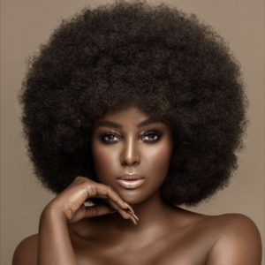 Amara La Negra looks nice