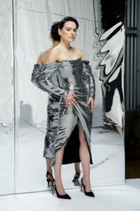 Edgy Glamour: Daisy Ridley