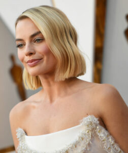 sexy Margot Robbie/ chic Margot Robbie hairstyles