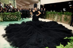 MET Gala 2024: Cardi B in Giambattista Valli
