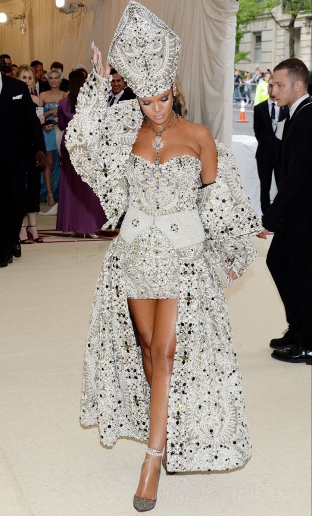 Rihanna fashionMet Gala 2018