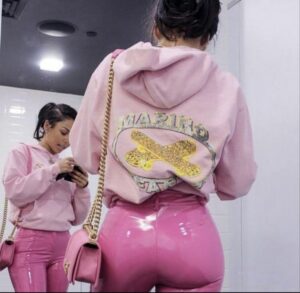 mariah-the-scientist-streetwear-fashion-casual-outfit