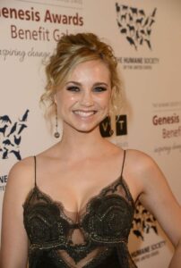 Fiona Gubelmann Bikini hot