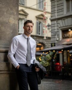 8 Styles of Balancing Fashion and Profession 007