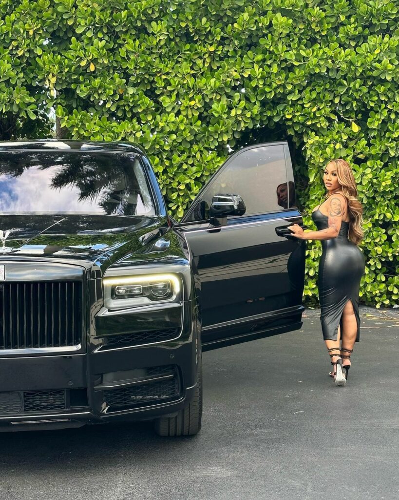 Not your Average Babe! 7 Most Daring Outfits by Ari Fletcher Fashonation