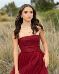 Madeleine Mcgraw casual