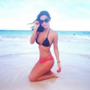 Carmen Villalobos tropical bikini