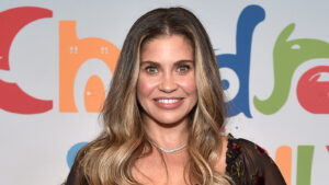 Danielle Fishel amazing off-shoulder wear