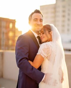 Danielle Fishel marriage pics