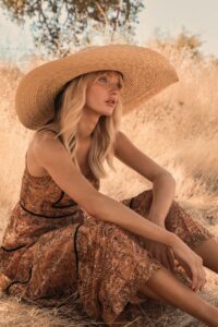 Seasonal Summer Sensations: Embrace the Style 004