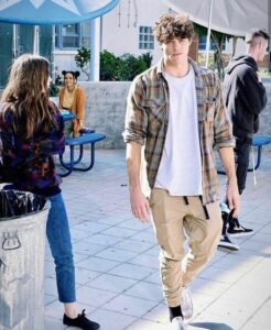 Noah Centineo vintage look