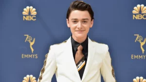 Noah Schnapp 2018 pattrned suit