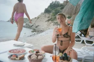 florenvce pugh animal print bikini