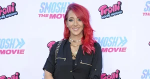 Jenna Marbles embracing her silver bracelet
