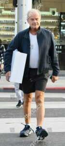 Kelsey Grammer street look