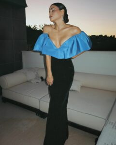  Jenna Dewan sexy dress