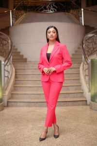 Paoli Dam hot red suit