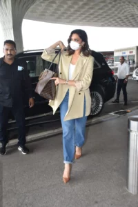 Deepika Padukone hot casual 