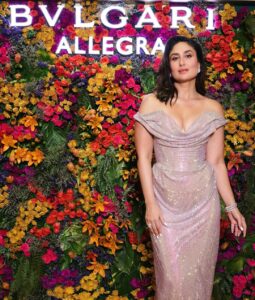 sexy Kareena Kapoor dress