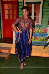 Lara Dutta with her polka dot saree