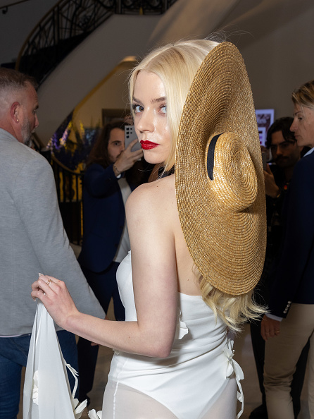 Anya Taylor-Joy outfits with hat