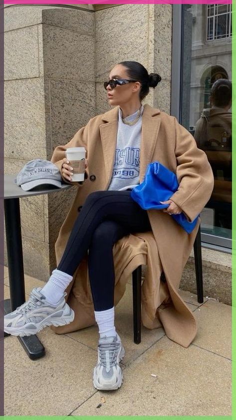 Byoru drinking coffee