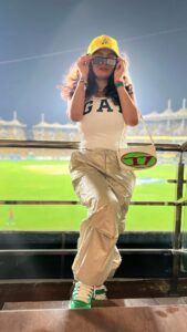 Anveshi Jain sexy and casual