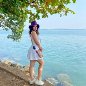 Ketika Sharma hot dress