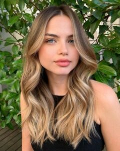 Trending Hair Color Styles 2. Rich Brunettes