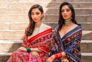 Saree long-slevee floral drape