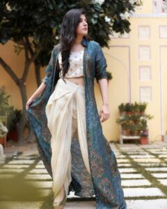Indo-western flowy outfit