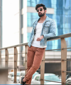 Karron 5 Dhinggra casual chic look