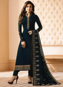 Drashti Dhami with her black ensemble