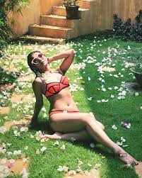 Jennifer Winget bold red bikini